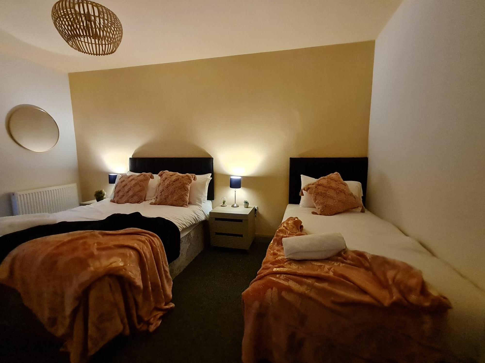 4 Bedroom Luxury House. Bike Park Wales. Secure Bike Store. Brecon Beacons Dowlais Exteriér fotografie